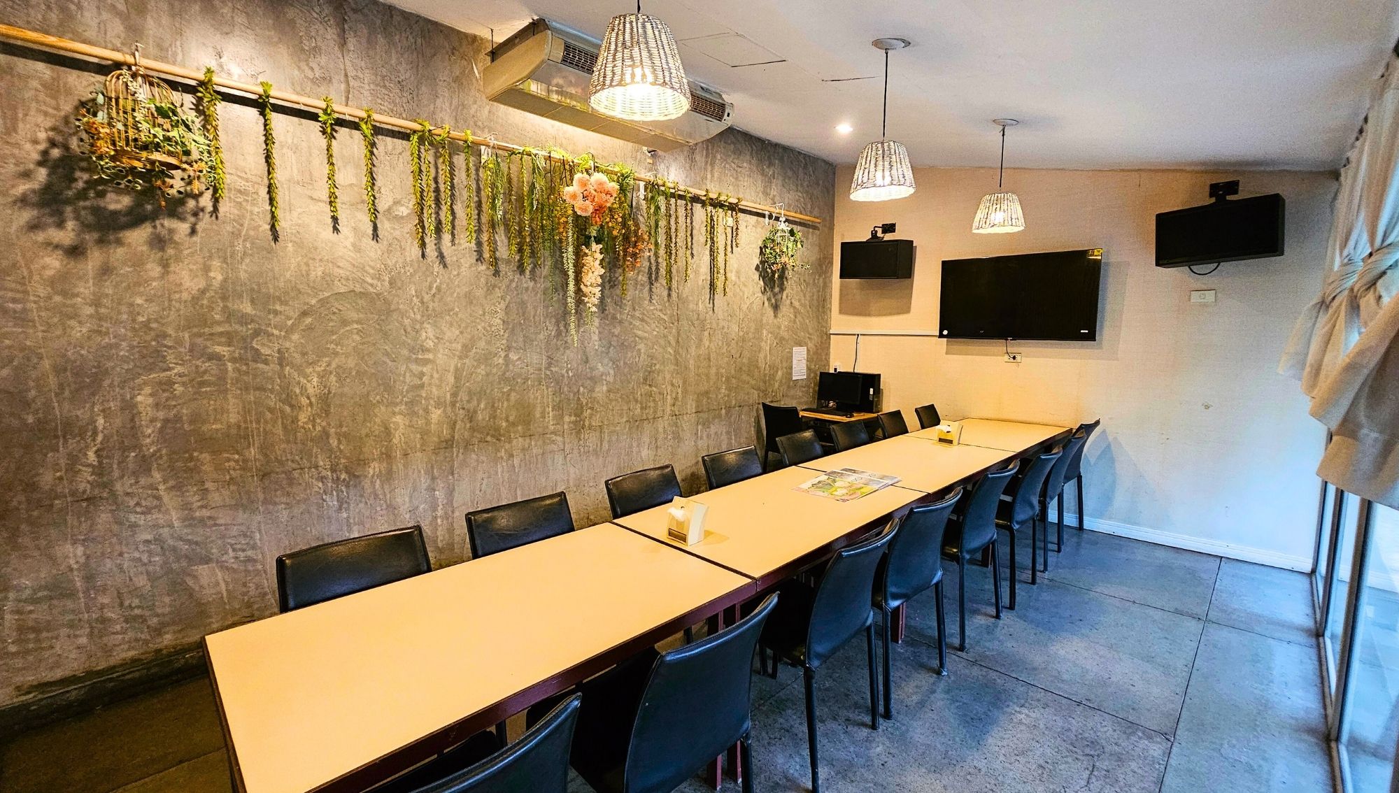 Karaoke ห้องคาราโอเกะ